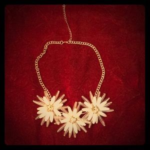 Vintage costume necklace